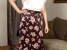 Dressed to undressed from OlderWomanFun